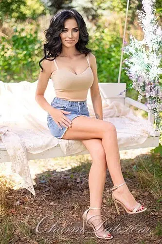 Aliia Profile image 2