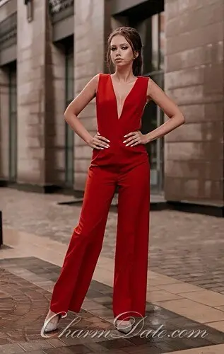 Yuliya Profile image 1