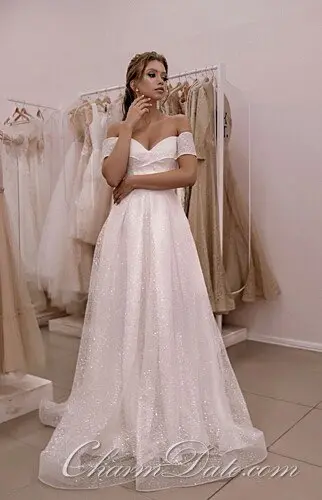 Yuliya Profile image 2