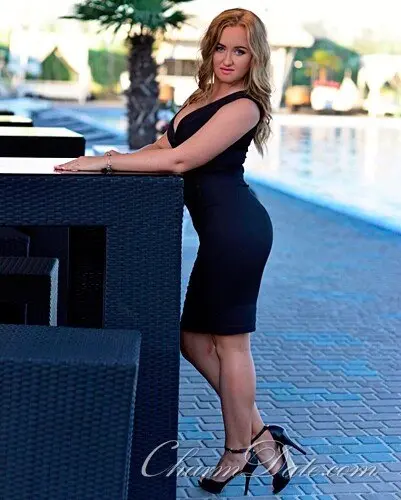 Svitlana Profile image 2